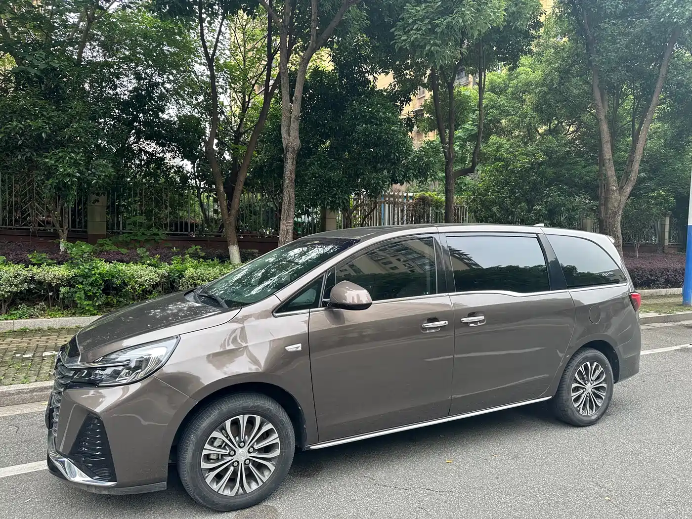 Buick GL8 2022 Land Business Class 652T Luxury фото 5