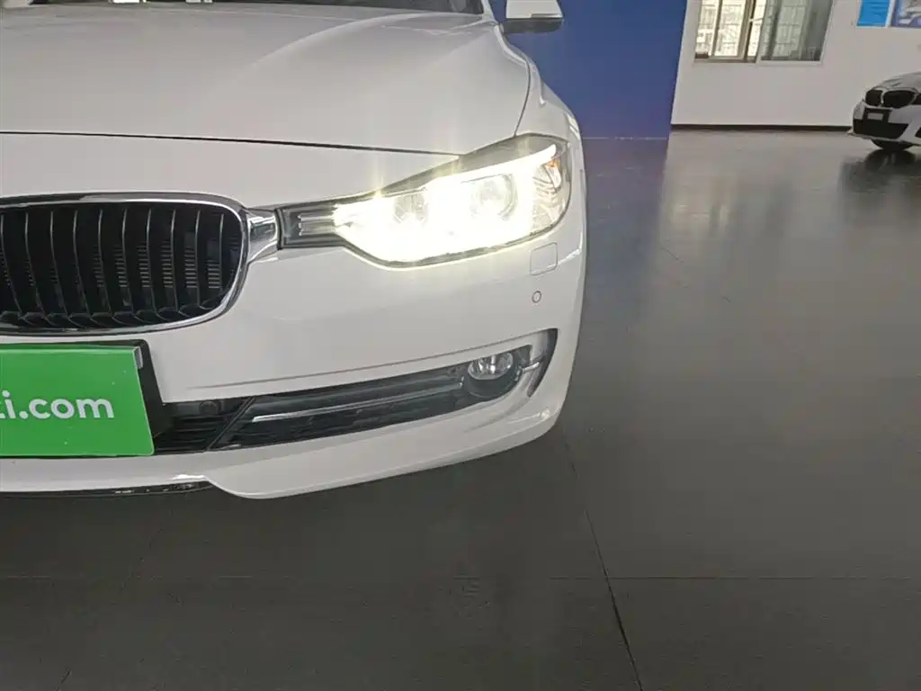 BMW 3 Series 2015 320Li Super Joy Fashion фото 24