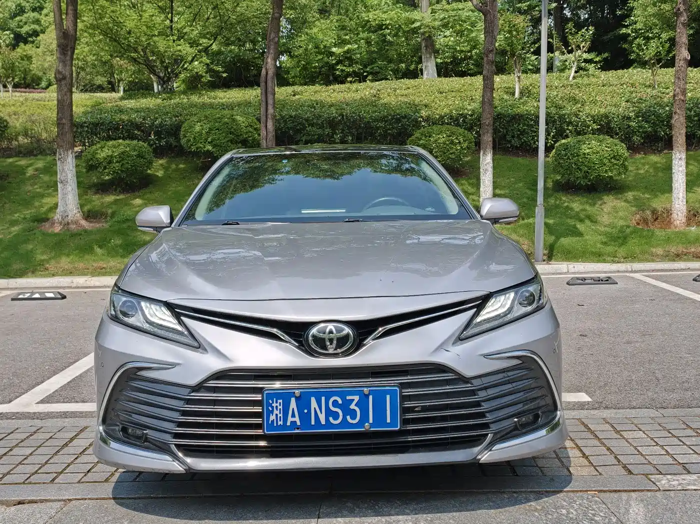 Toyota Camry 2021 2.5G Luxury Edition фото 2