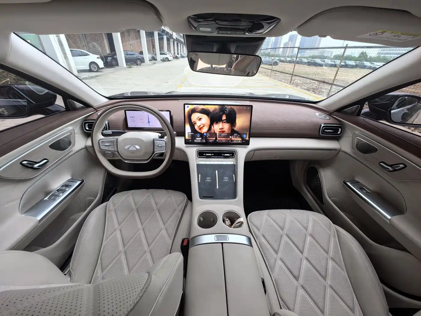Chery Fengyun Fengyun A9L 2025 2025 260 Ultra Long Range Luxury Edition