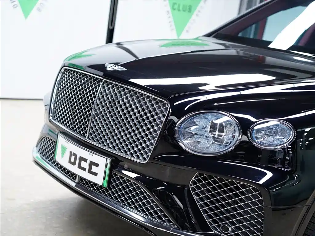 BENTLEY TIMYUE PLUG-IN HYBRID