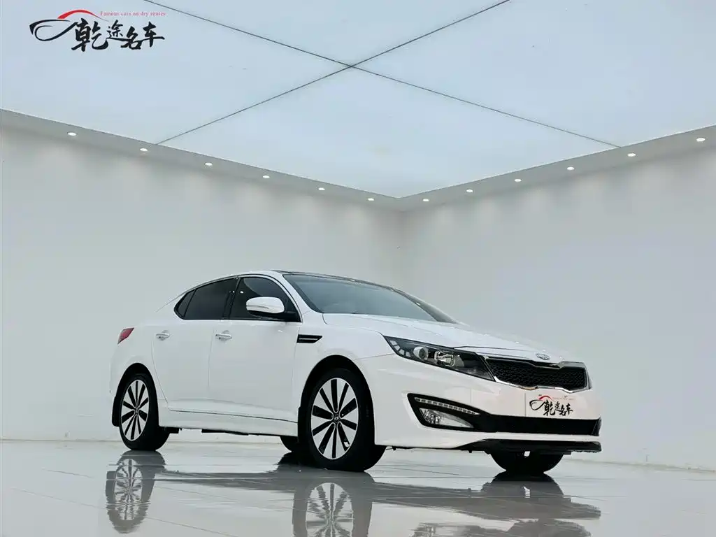 Kia K5 2011 2.0L Automatic DLX фото 3