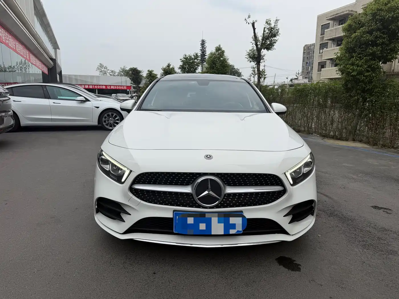 Mercedes-Benz A-Class 2019 A 200 L Sport Sedan фото 2