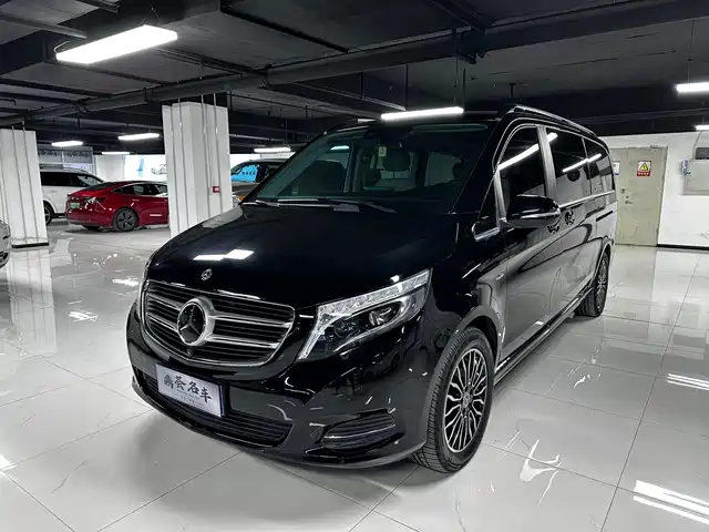 MERCEDES-BENZ V CLASS