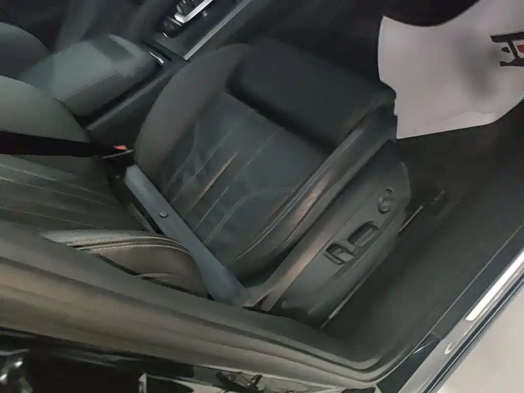 Audi Q5L 2022 Facelift 45T Luxury Dynamic фото 25