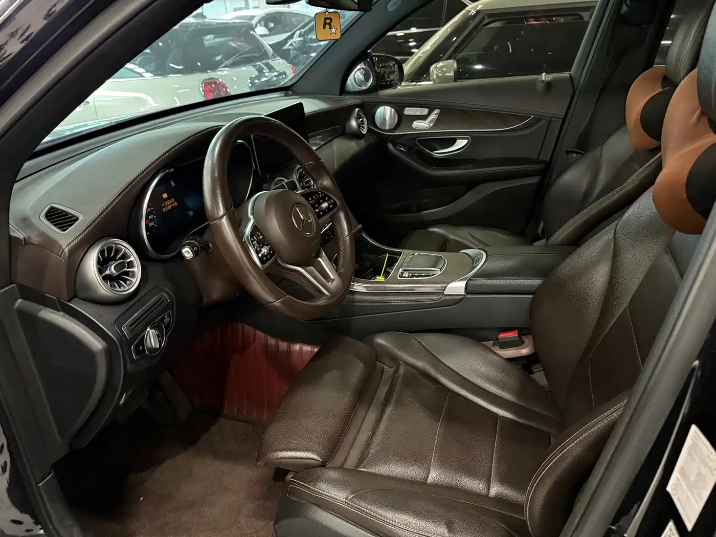 Mercedes-Benz GLC 2020 GLC 260 L 4MATIC Luxury фото 3