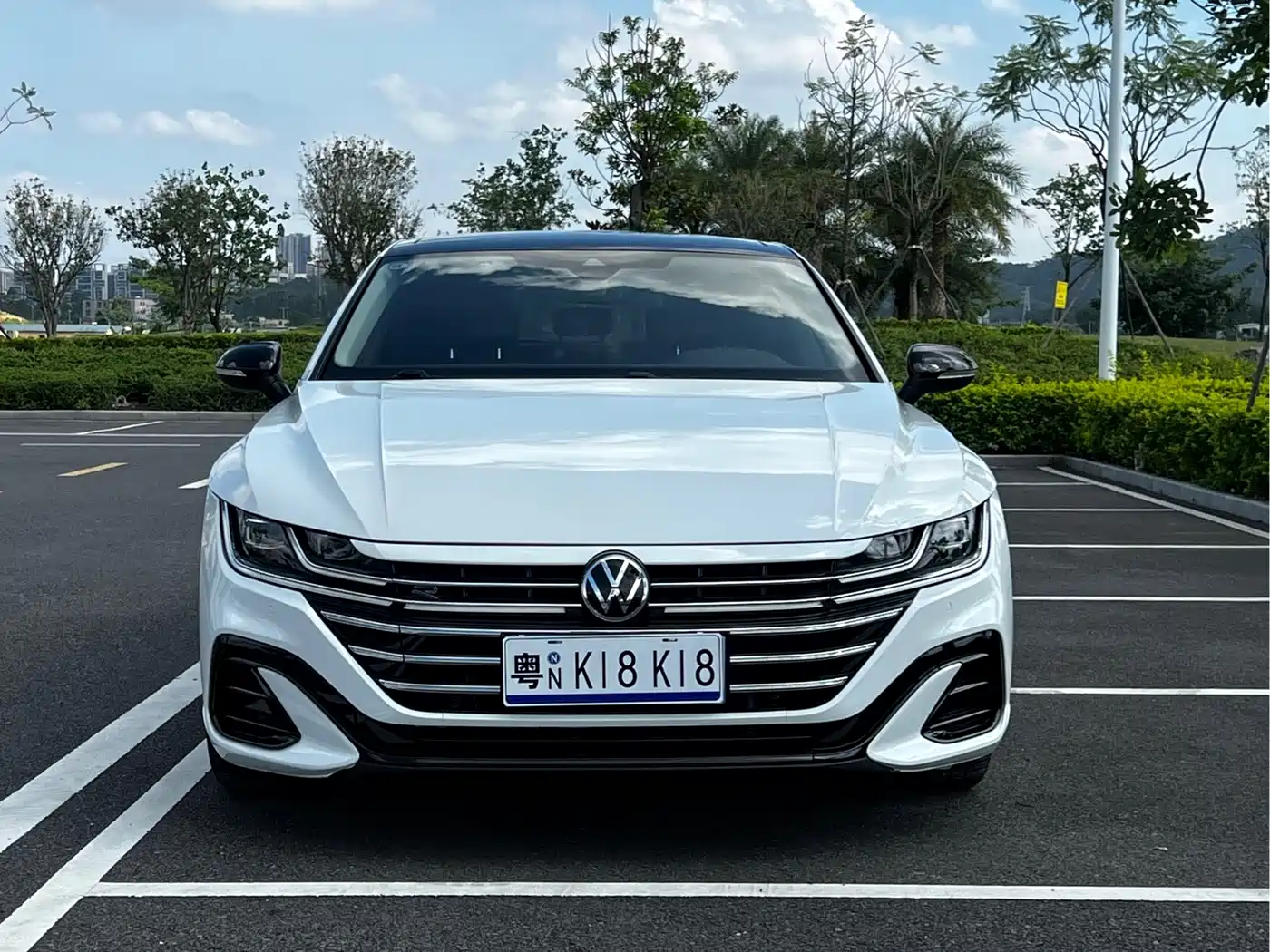 Volkswagen FAW-Volkswagen CC 2023 380TSI Eye-catching Edition фото 2