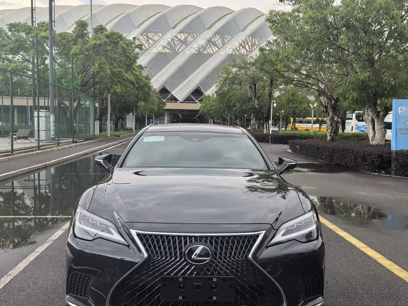 Lexus LS 2021 500h Luxury Edition фото 2