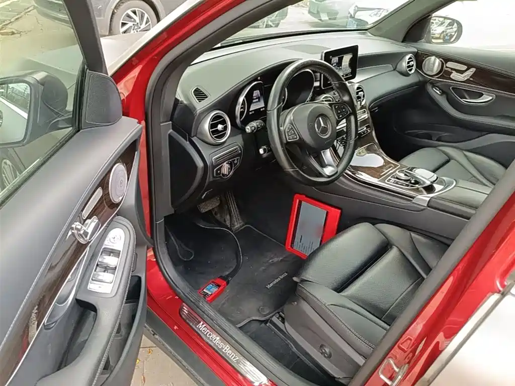 Mercedes-Benz GLC 2016 GLC 260 4MATIC Dynamic фото 16