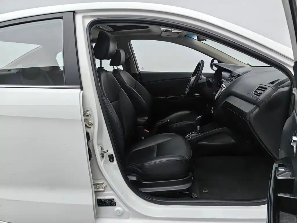 Фото 23 - Kia K2