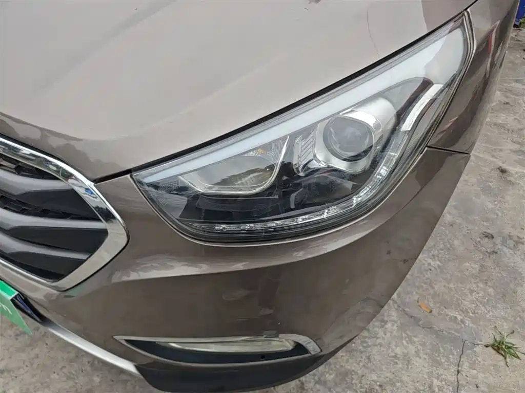 Hyundai Beijing Hyundai ix35 2015 2.0L Automatic 4WD Smart China IV фото 24
