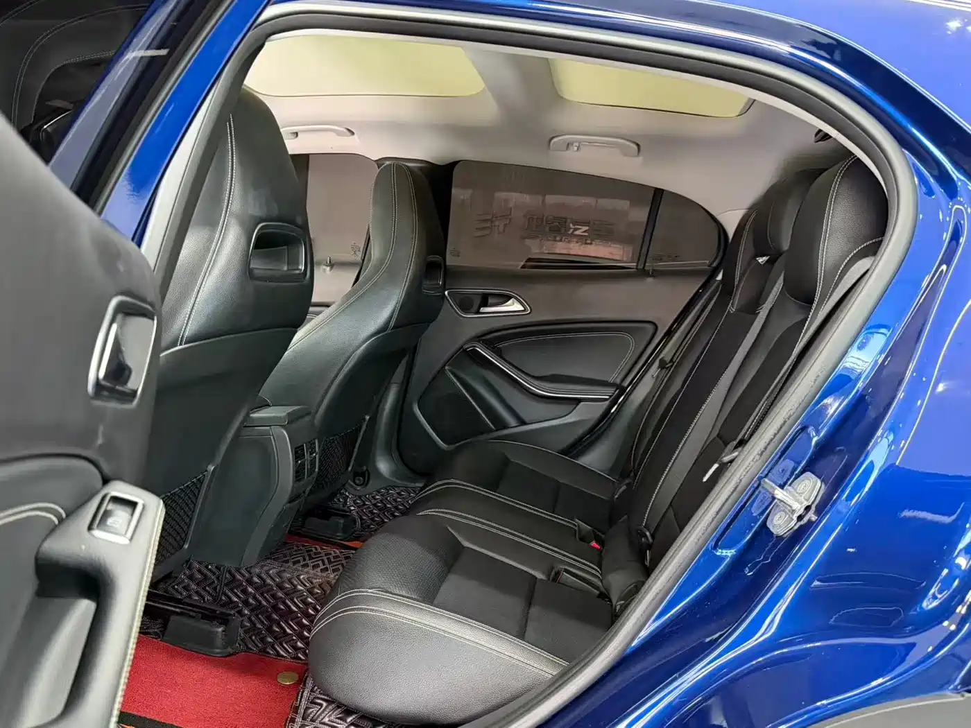 Mercedes-Benz GLA 2018 GLA 200 Dynamic фото 5
