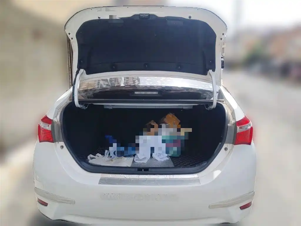 Toyota Corolla 2014 1.6L CVT GL фото 16