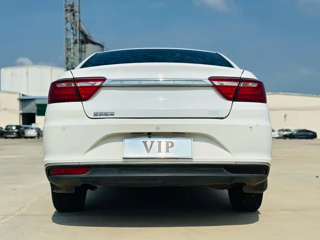 Фото 9 - Geely Vision