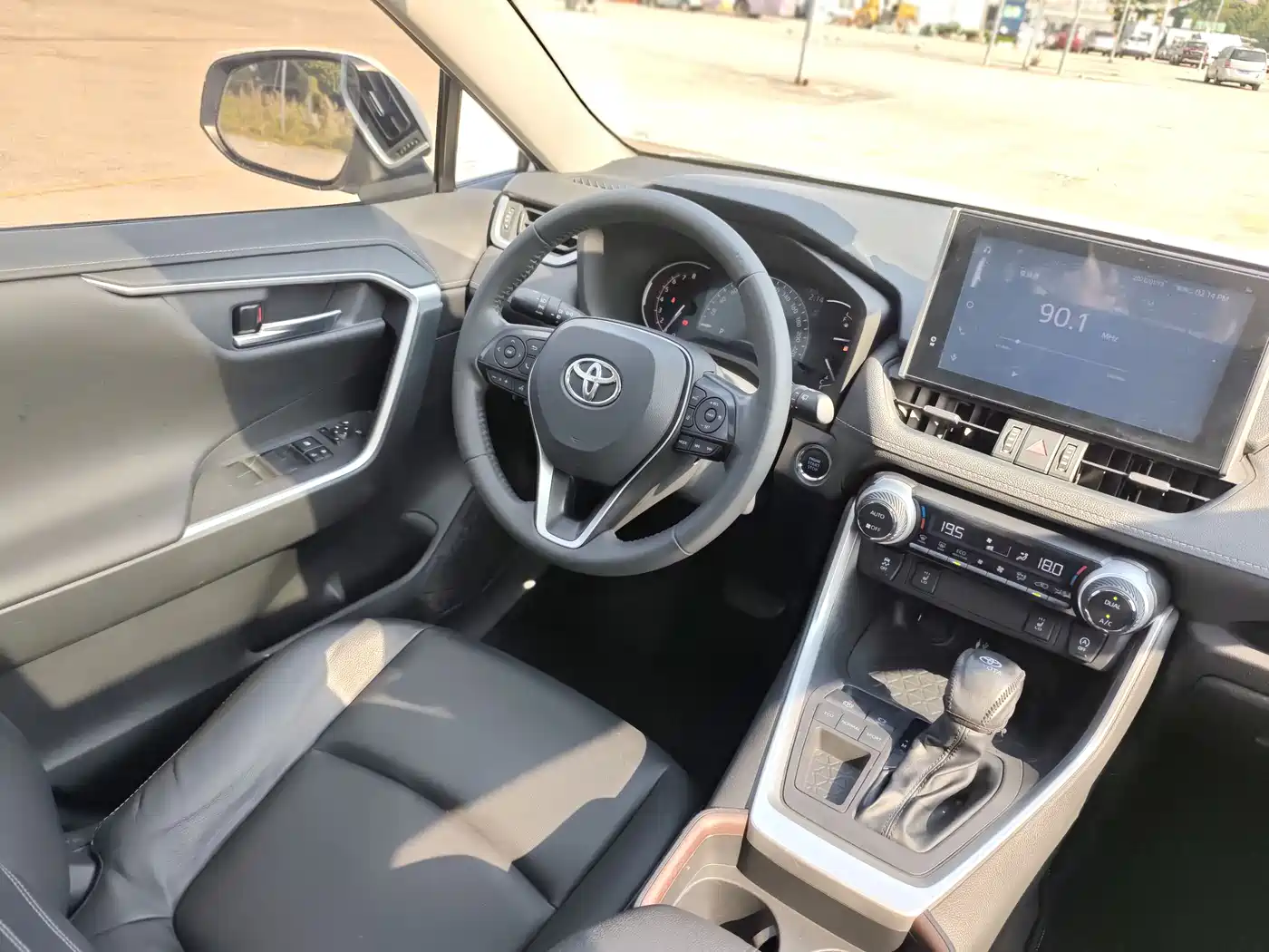 TOYOTA RAV4 RONGFANG