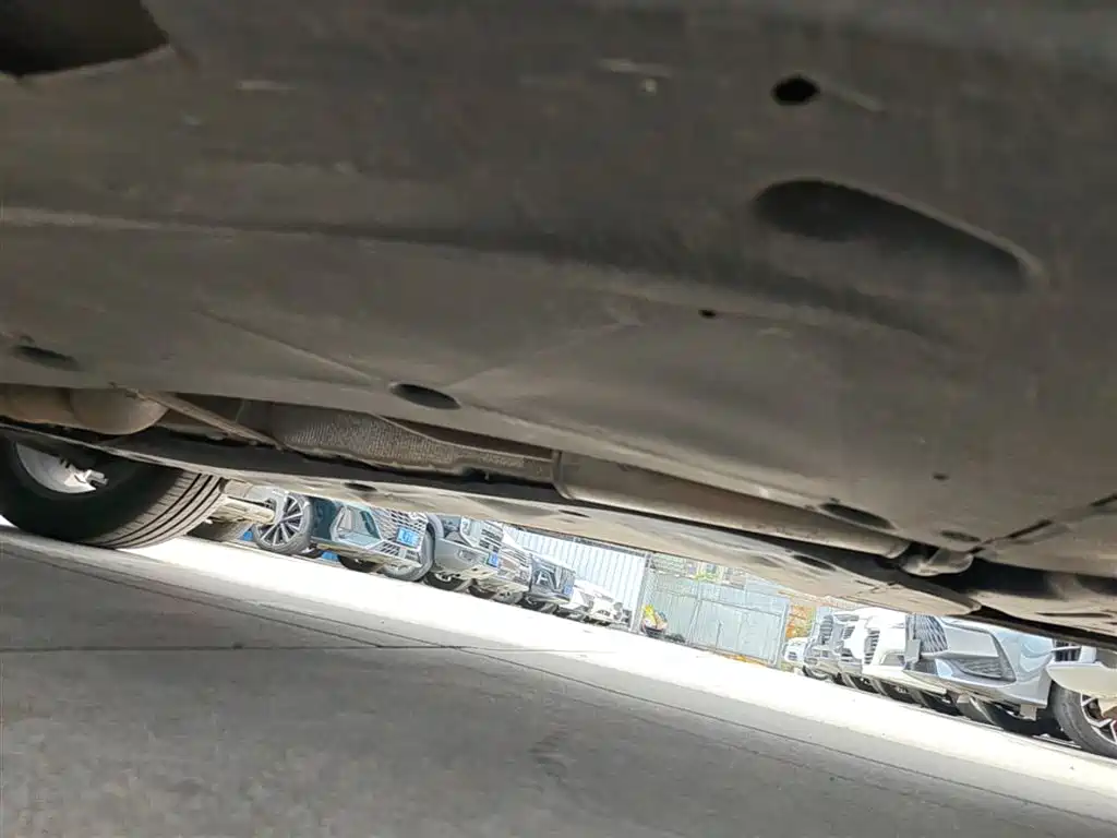 Volkswagen Tayron 2021 330TSI 2WD Luxury Smart Connect Plus фото 22