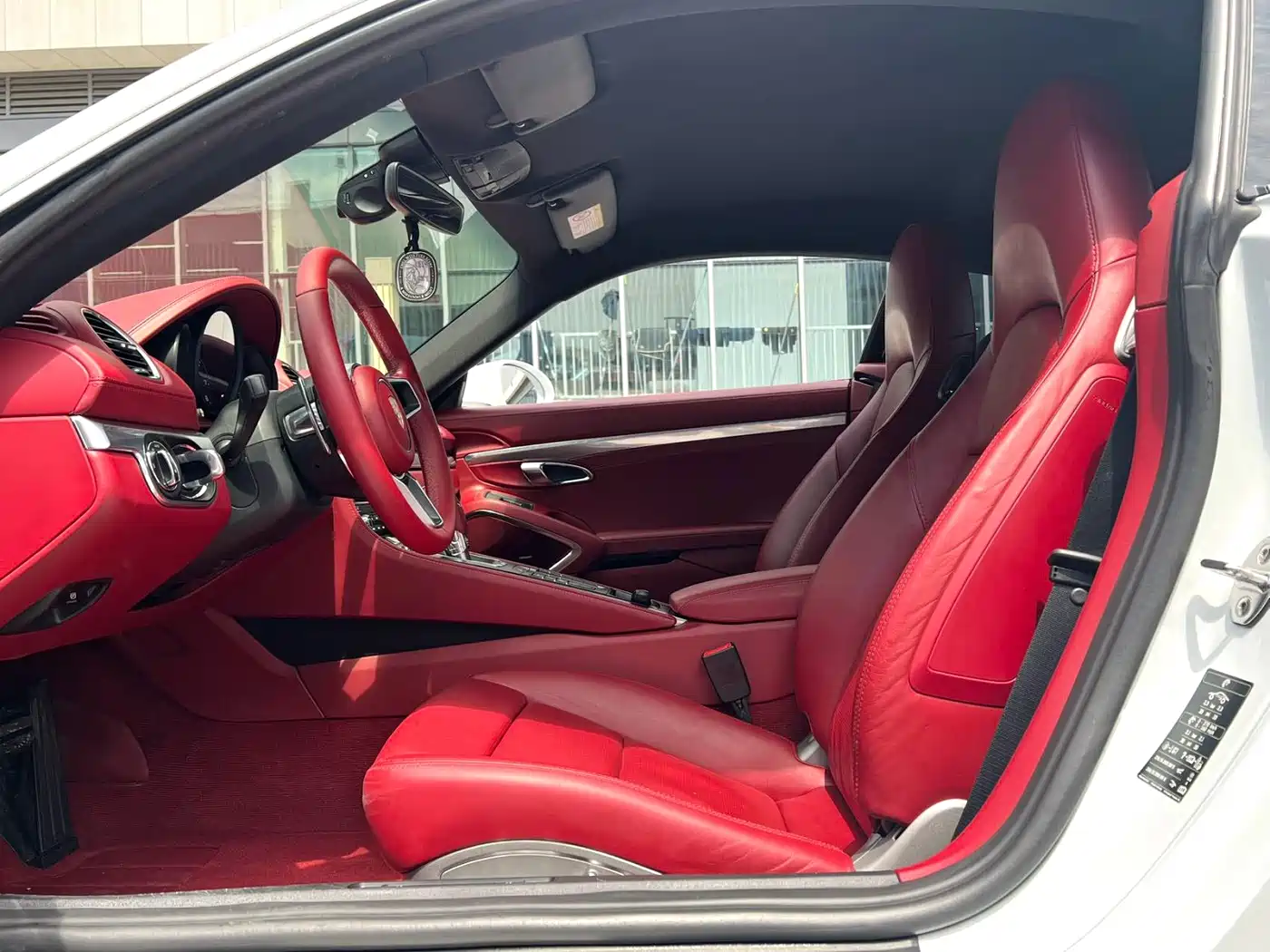 Porsche 718 2016 Cayman 2.0T фото 4