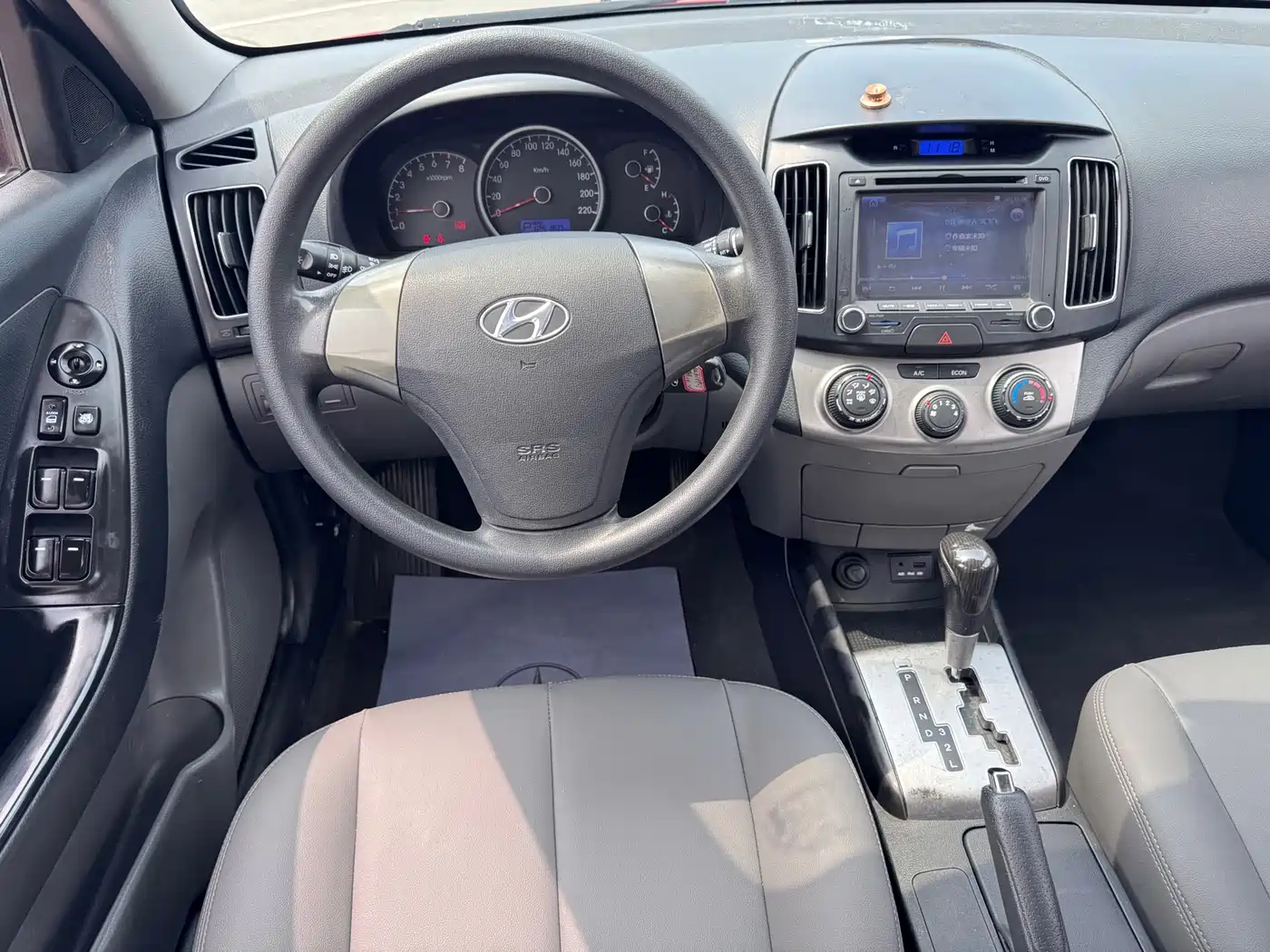Hyundai Elantra 2011 1.6L Automatic Comfort фото 9