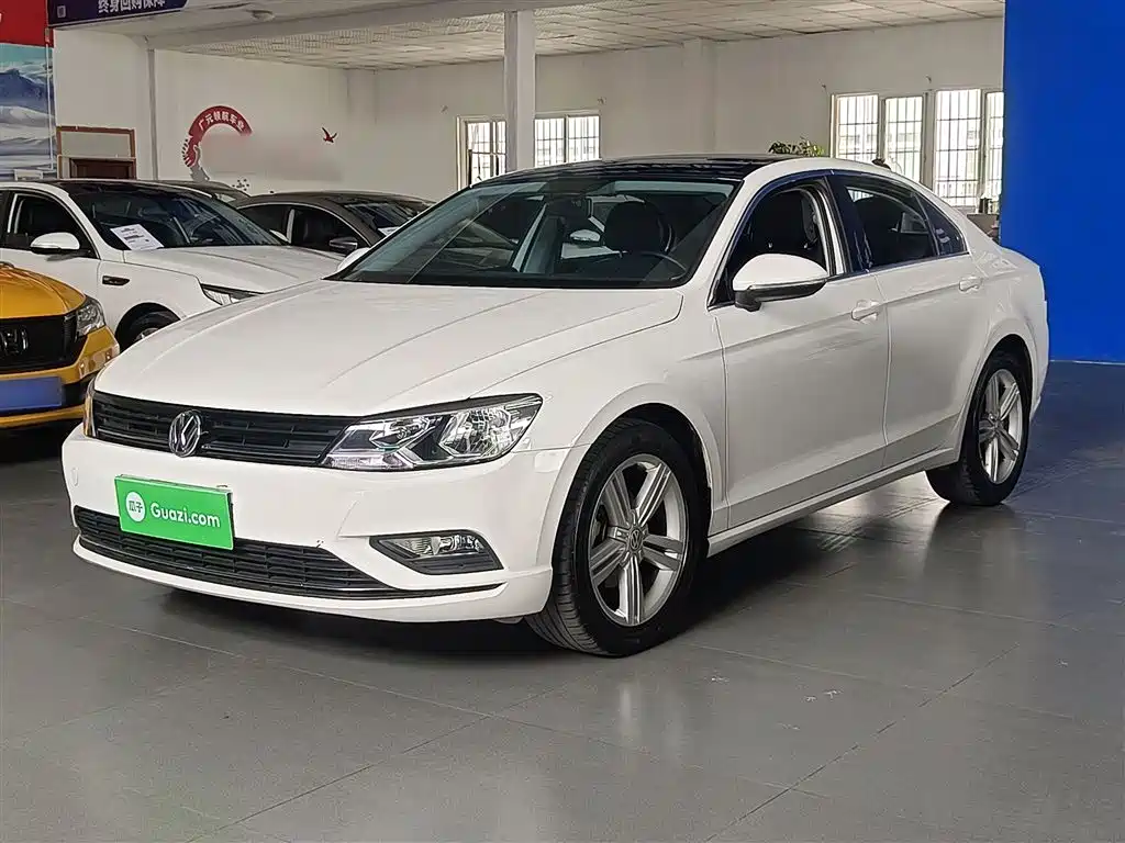 Volkswagen Lamando 2015 280TSI DSG Comfort