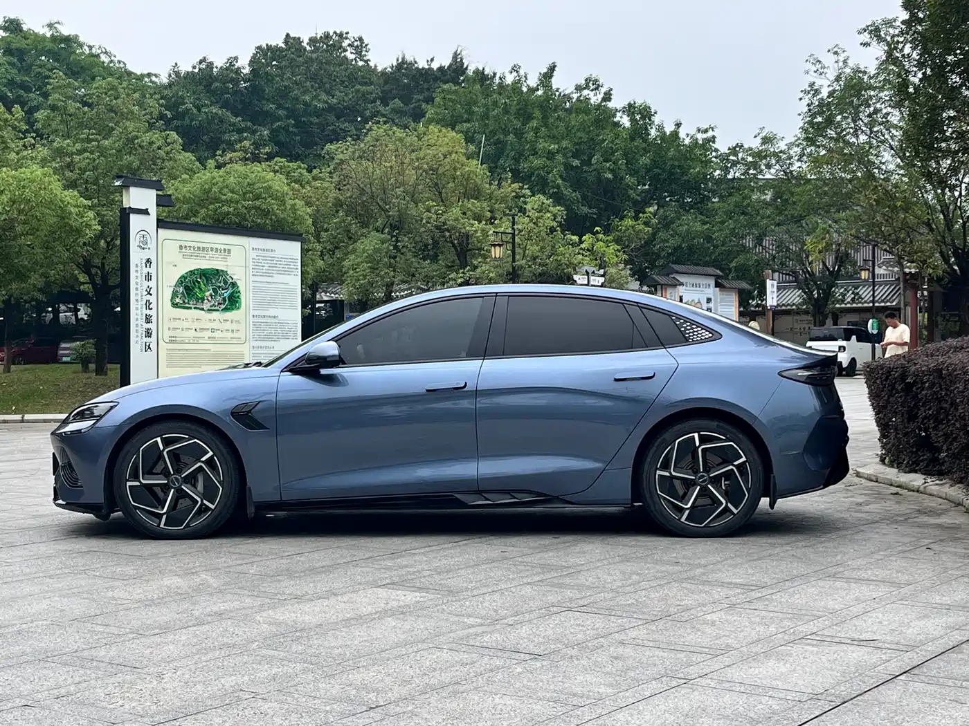 BYD Seal 2022 700km Long Range RWD Edition фото 5