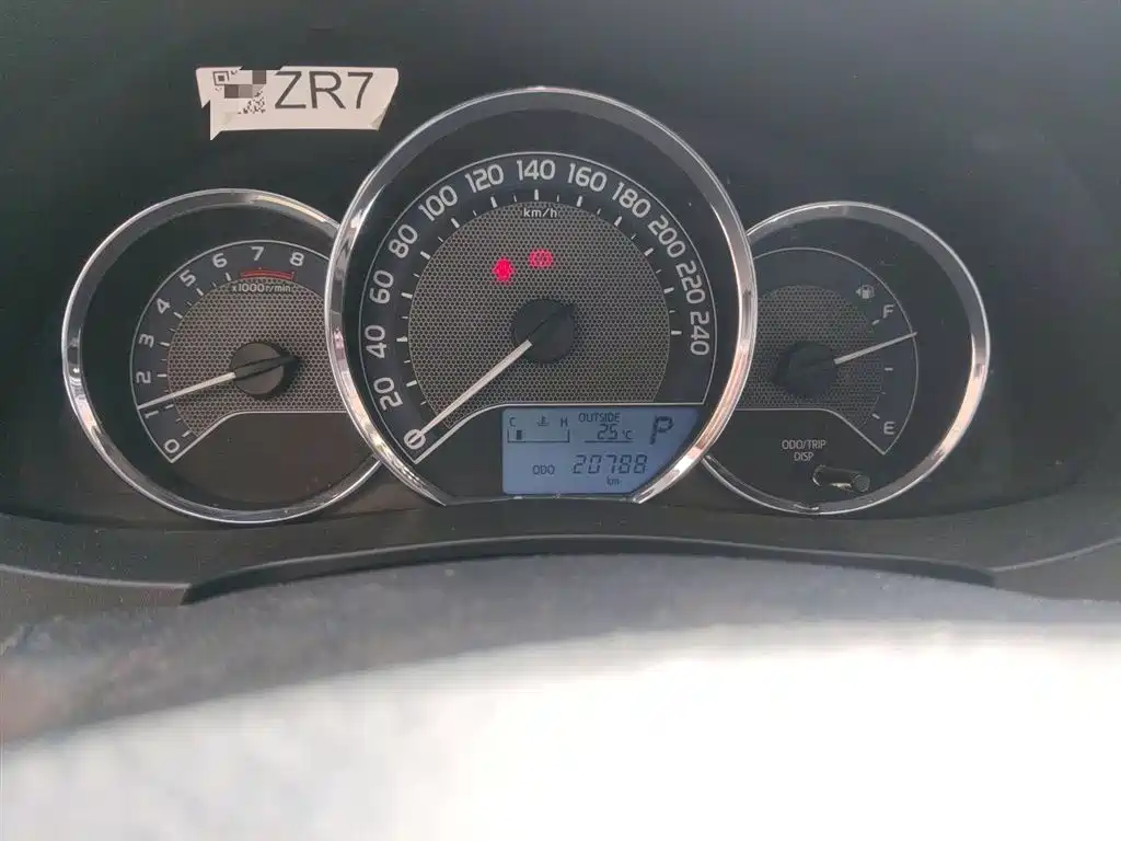 Toyota Corolla 2014 1.6L CVT GL фото 8