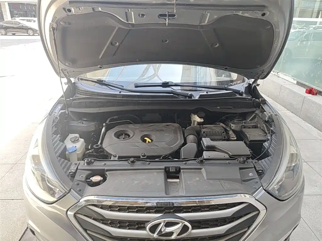 Hyundai Beijing Hyundai ix35 2015 2.0L Automatic 2WD Smart China V фото 20