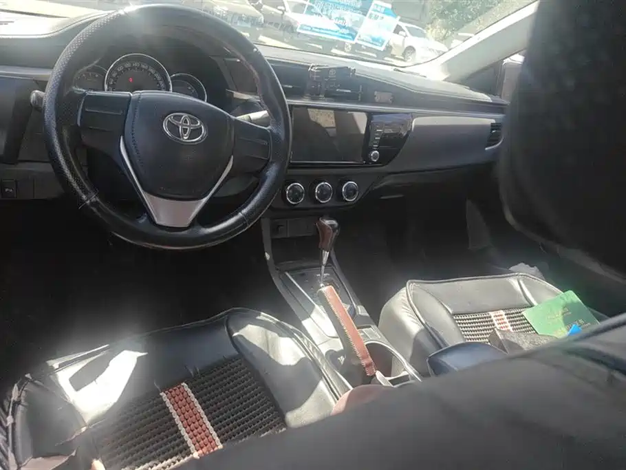 Toyota Levin 2016 1.6G CVT Elite Edition фото 12