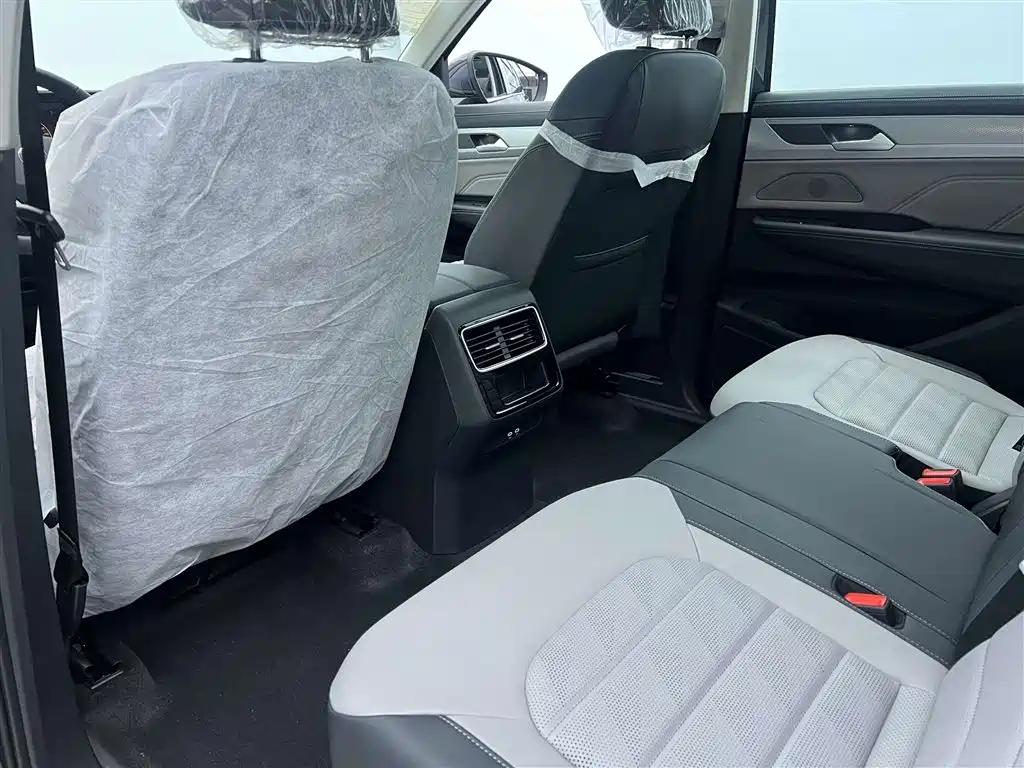 Volkswagen Talagon 2025 330TSI Luxury Cruise Public Edition фото 19