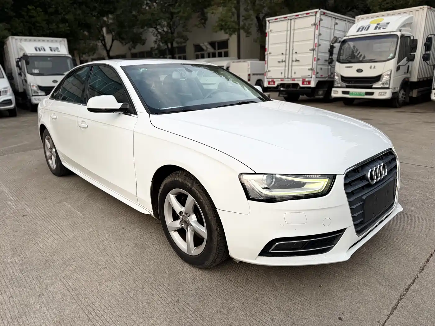 Audi A4L 2015 35 TFSI Auto Standard фото 4