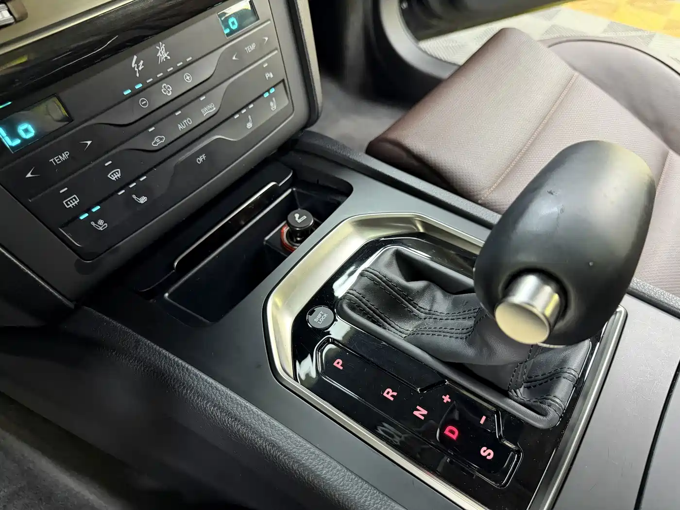 Buick GL8 2011 2011 3.0L XT Luxury Business Flagship