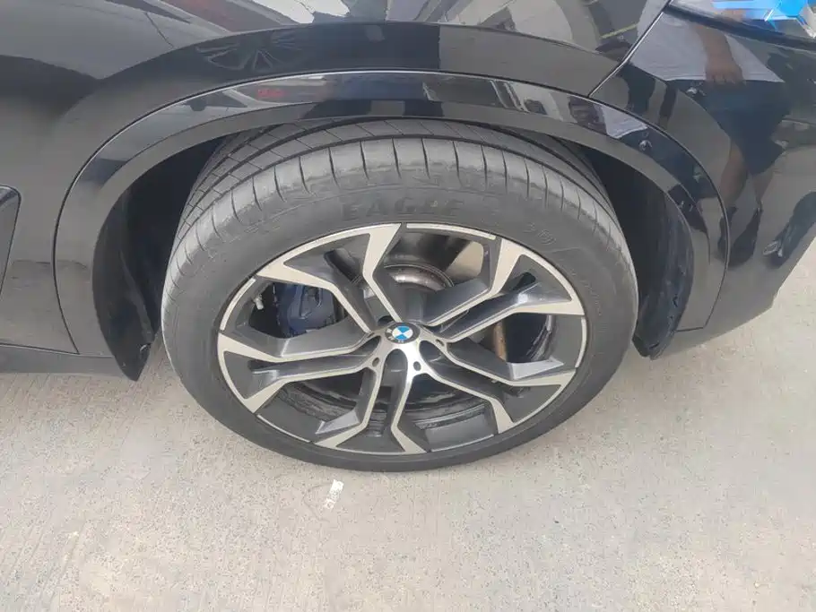BMW X5 2026 2026 Facelift xDrive 40Li Exclusive M Sport Shadowline Package