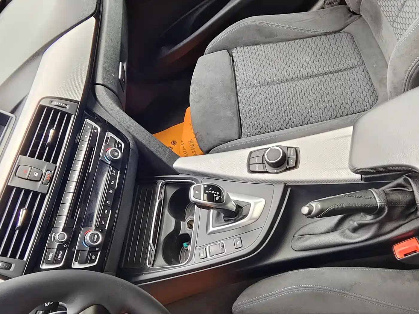 BMW 3 Series 2017 320i M Sport фото 20