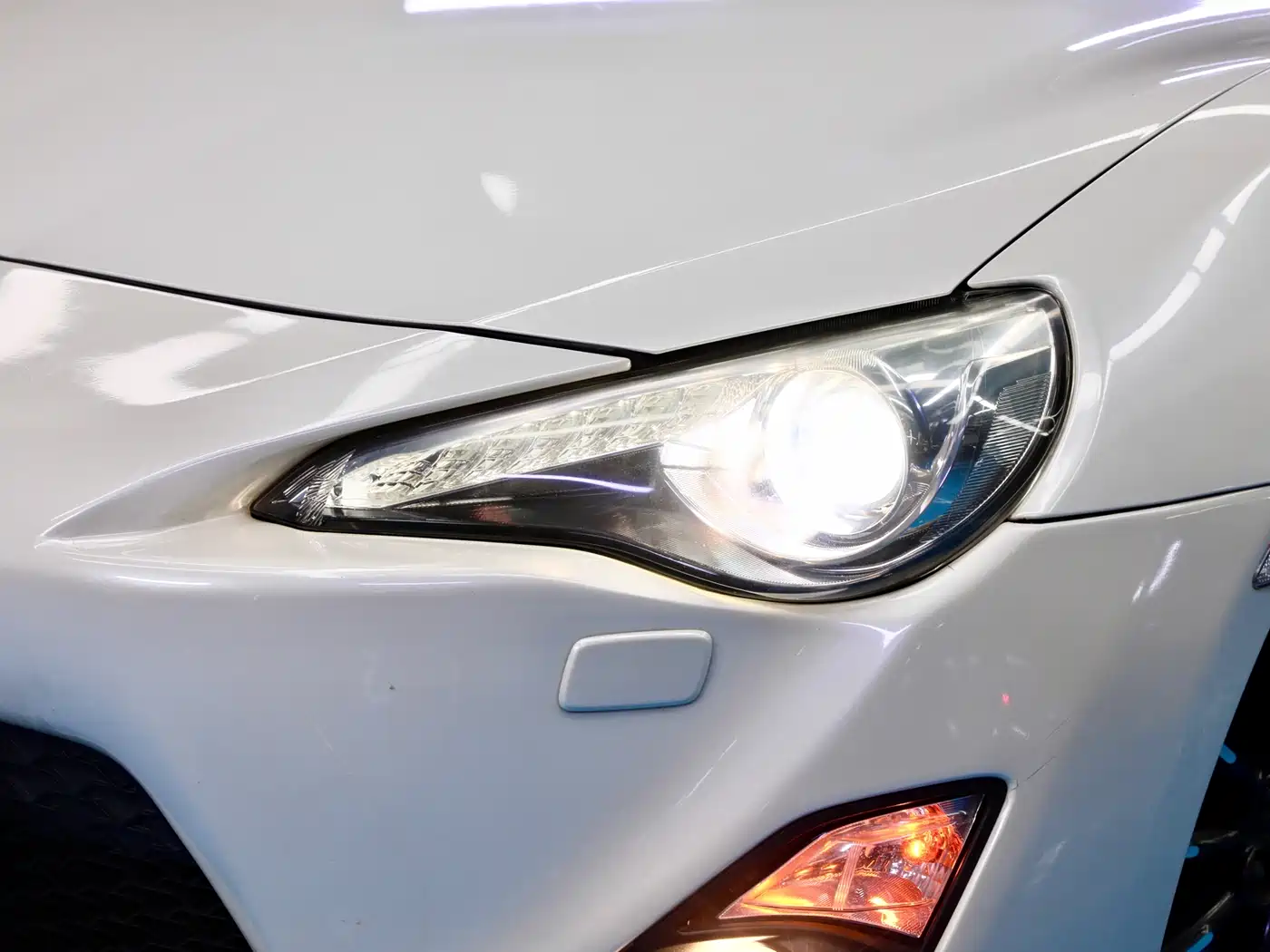 Toyota 86 2014 2.0L Automatic Luxury фото 4
