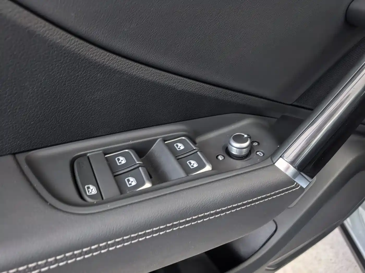 Audi Q2L 2025 35TFSI Progressive Dynamic фото 4