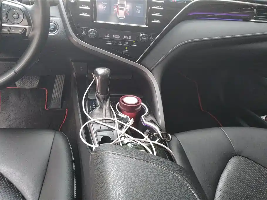 Toyota Camry 2018 2.5S Trend Edition фото 16