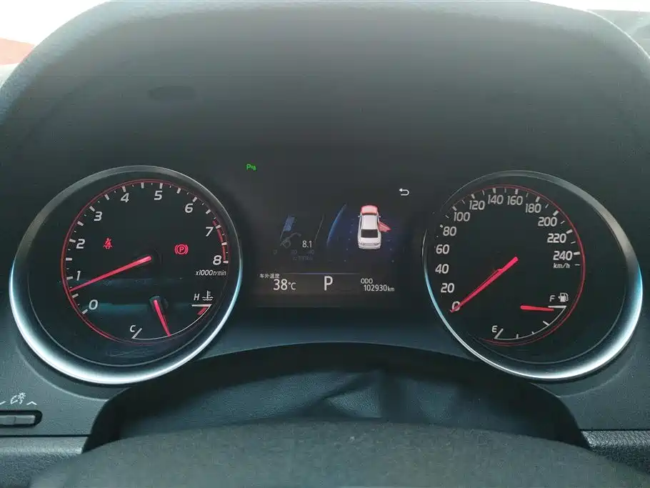 Toyota Camry 2018 2.5S Trend Edition фото 14