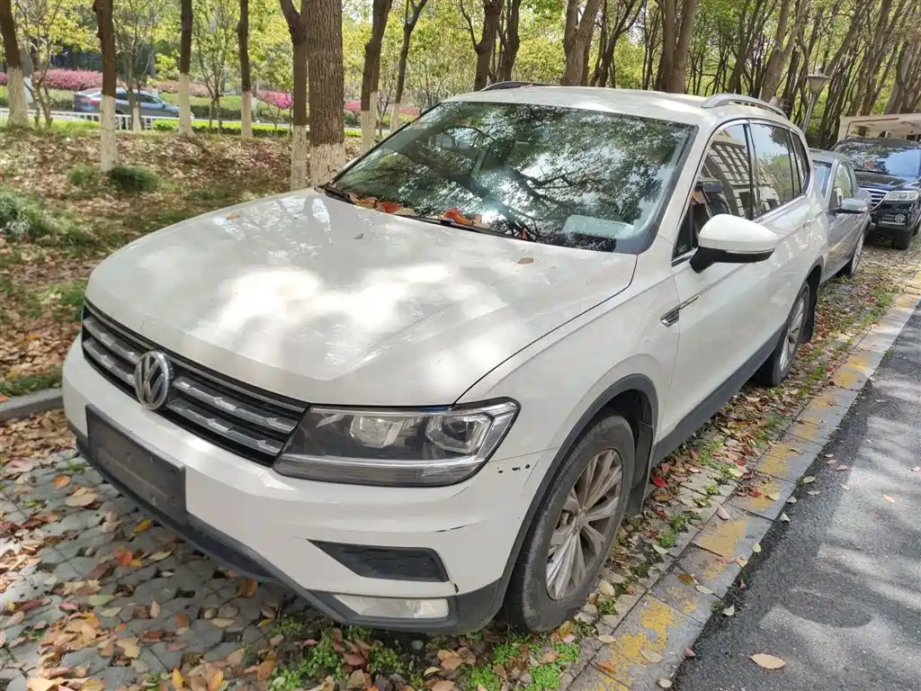 Volkswagen Tiguan L 2017 330TSI Automatic 2WD Trend Edition