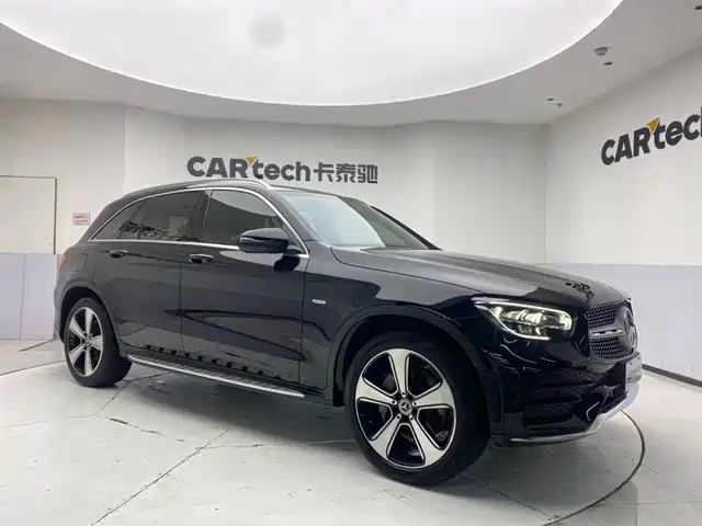 Mercedes-Benz GLC 2022 Facelift GLC 300 L 4MATIC Dynamic Collector's Edition — фото 2