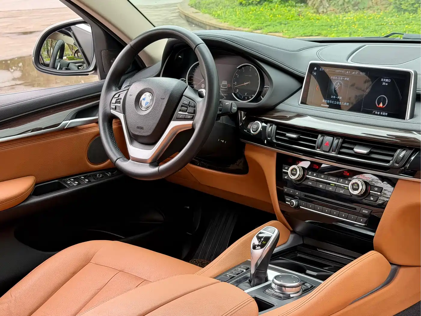 BMW X6 2015 xDrive35i Luxury Model фото 9