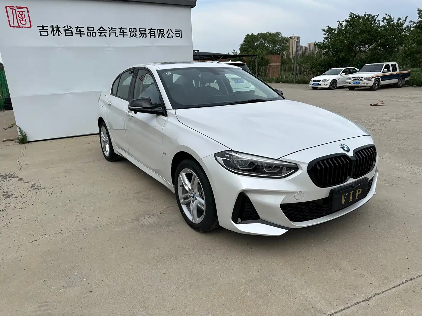 BMW 1-SERIES