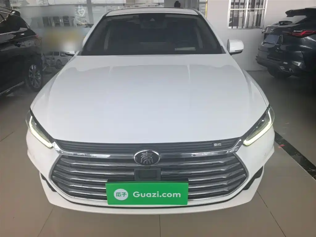 BYD Qin Pro 2018 1.5TI Automatic Smart Connected Premium Edition фото 3