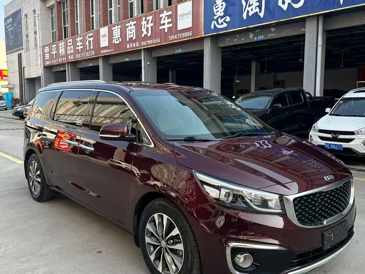 Kia Carnival (Import) 2015 2.2T Luxury China IV фото 2