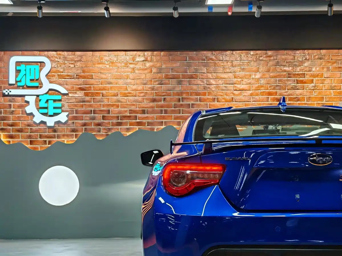 Subaru BRZ 2020 2.0L Manual type-RS фото 14