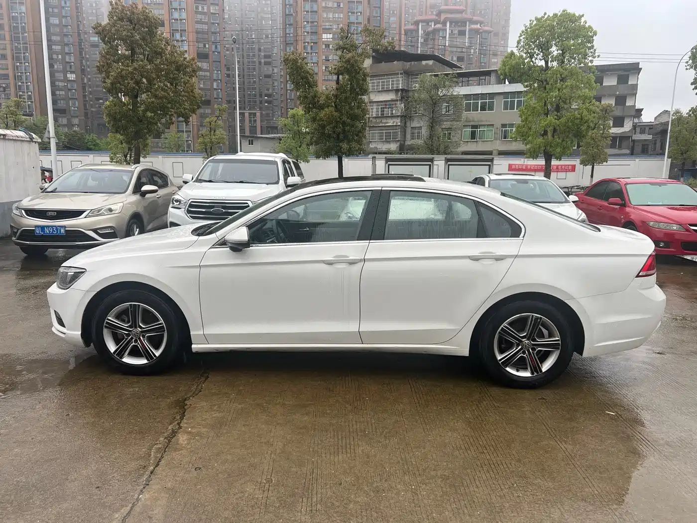 Volkswagen Lamando 2018 230TSI DSG Trend Edition фото 8