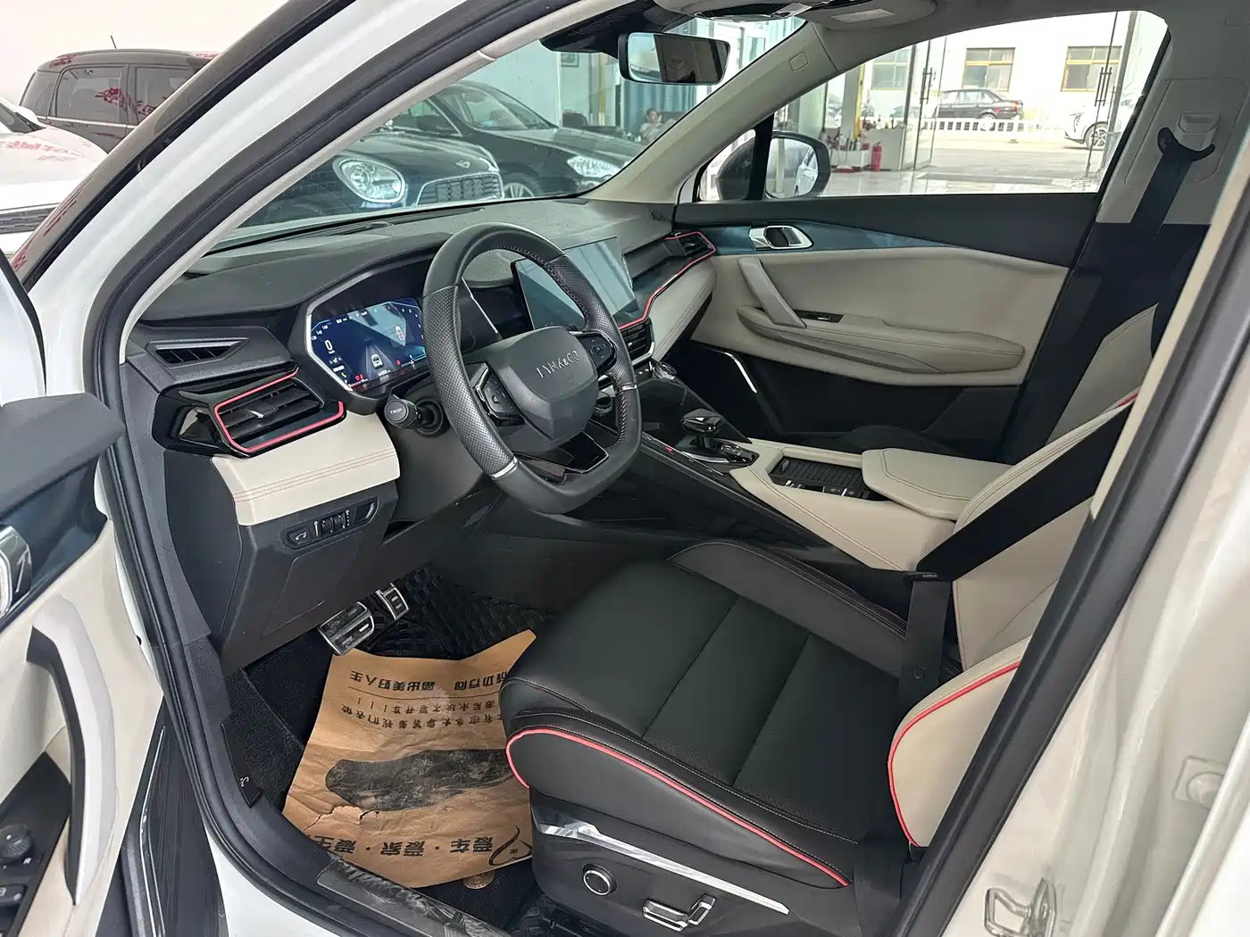 Lynk & Co 06 2020 1.5T Tech Pioneer Edition фото 4