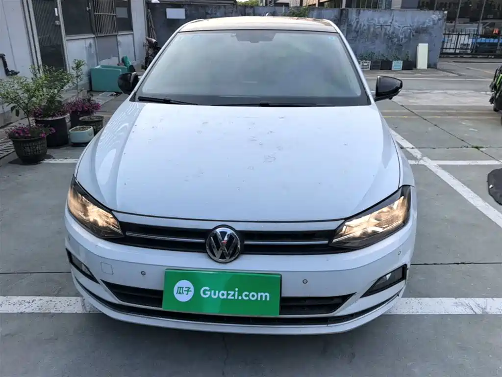 Volkswagen Polo 2019 Plus 1.5L Automatic Beats Trendy Edition фото 3