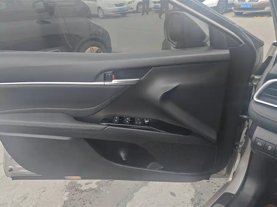 Toyota Camry 2019 Facelift 2.0G Luxury Edition фото 7