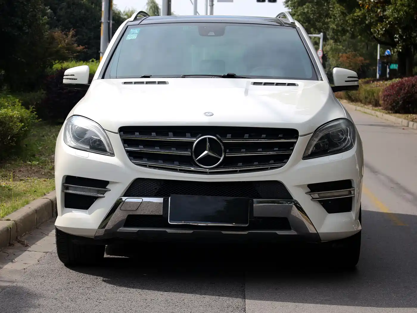 Mercedes-Benz M-Class 2012 Model ML 350 Luxury фото 2