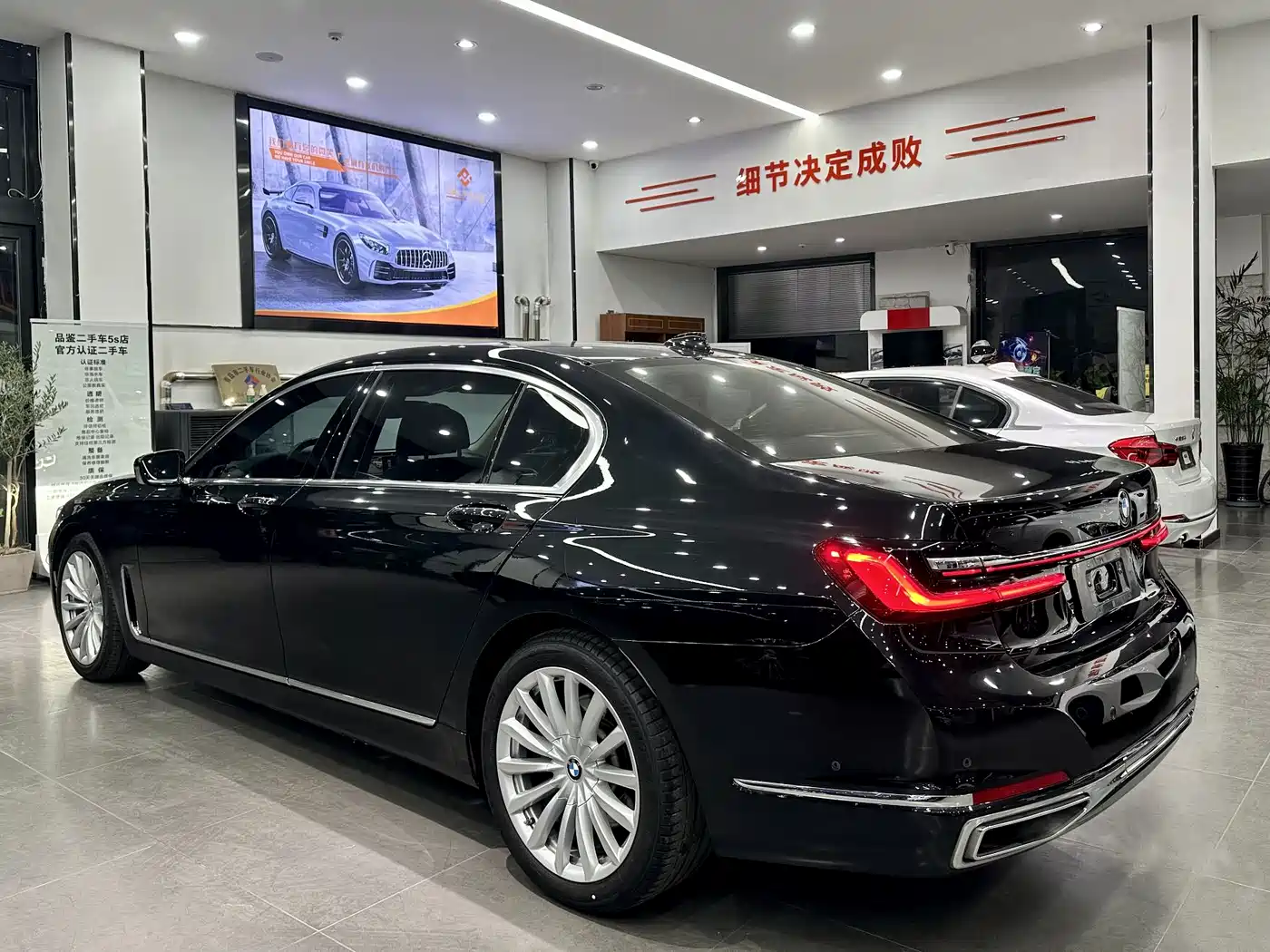 BMW 7 Series 2021 Model 730Li Luxury Package фото 2
