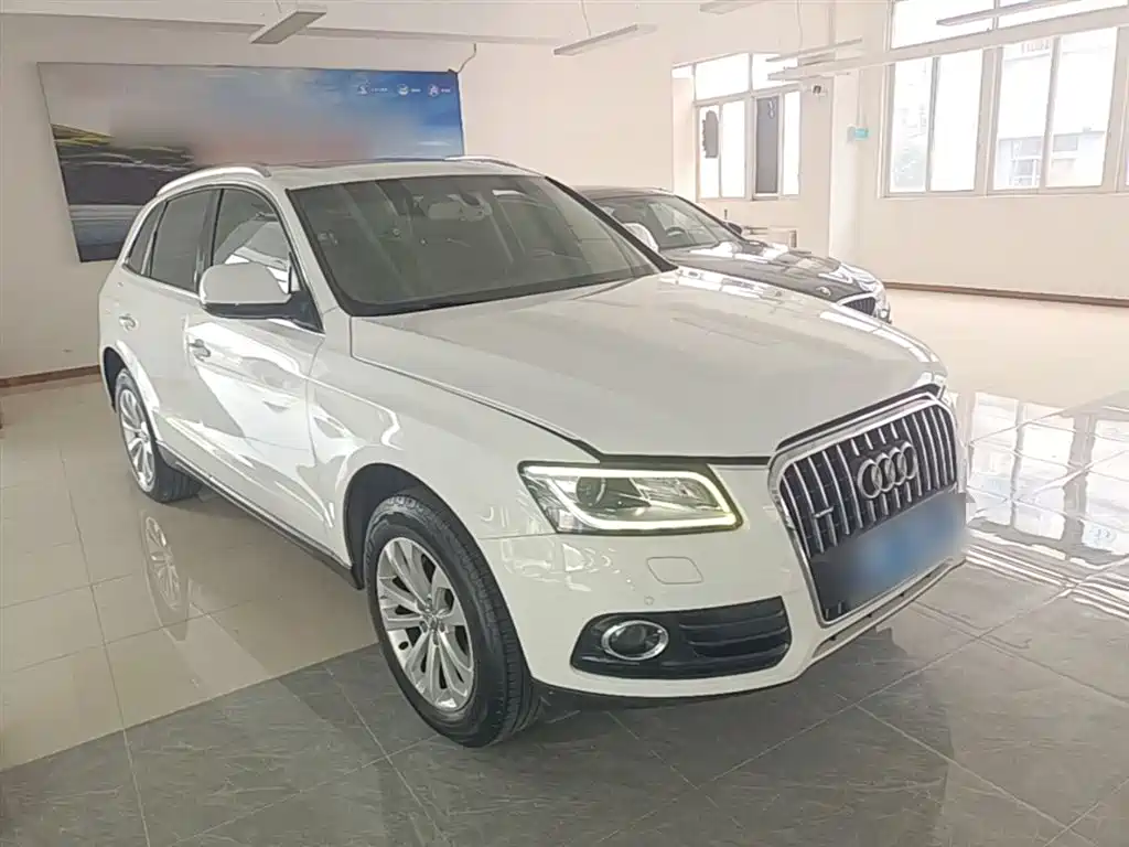 Audi Q5 2015 40 TFSI Technology фото 4